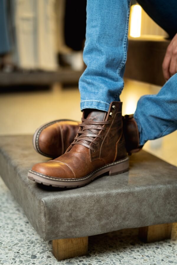Botas Toni channel